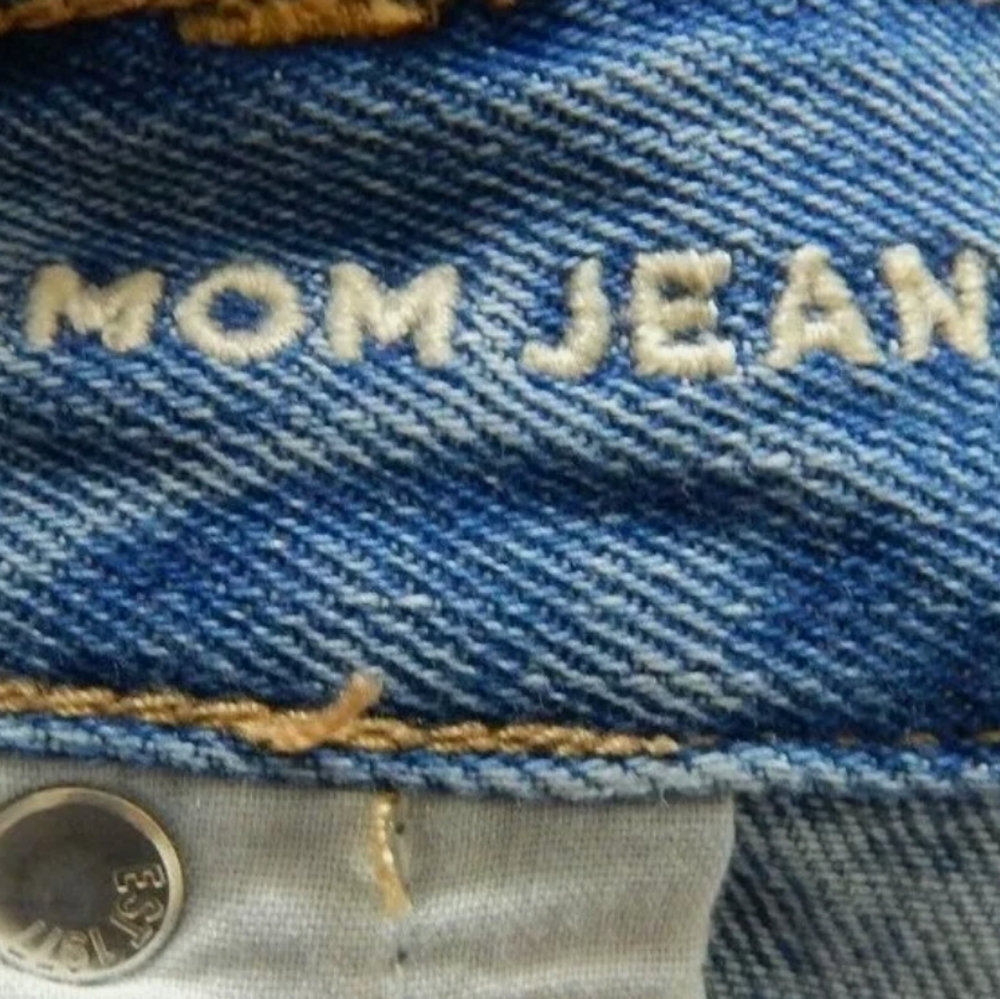 American Eagle Distressed High Rise Ripped Mom Jeans - Picture 4 of 4